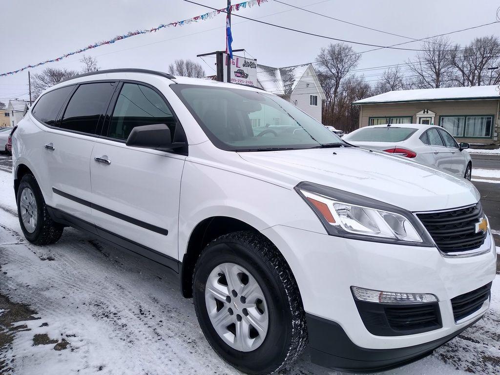 used 2017 Chevrolet Traverse car, priced at $13,850