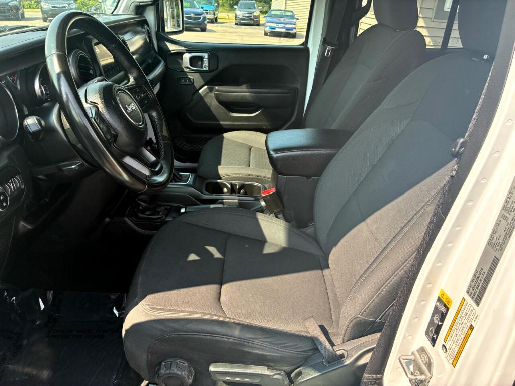 used 2022 Jeep Gladiator car, priced at $29,875