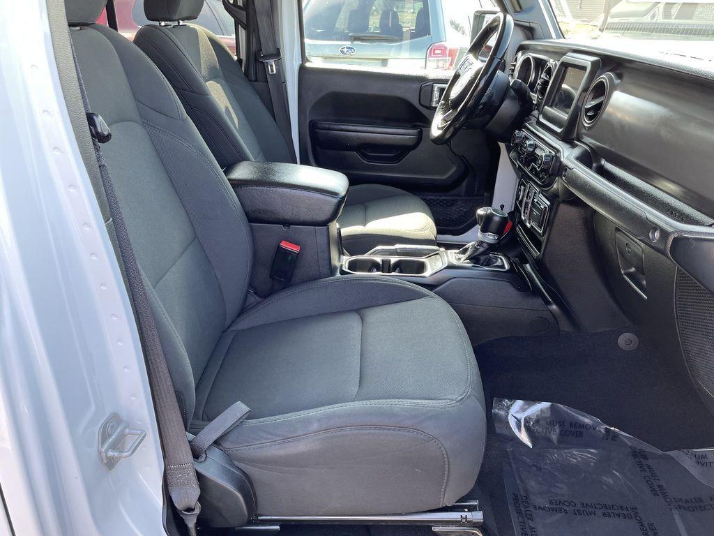 used 2022 Jeep Gladiator car, priced at $29,875