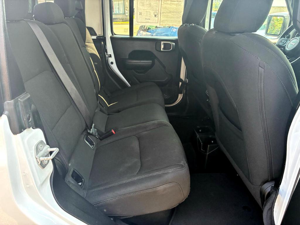 used 2022 Jeep Gladiator car, priced at $29,875