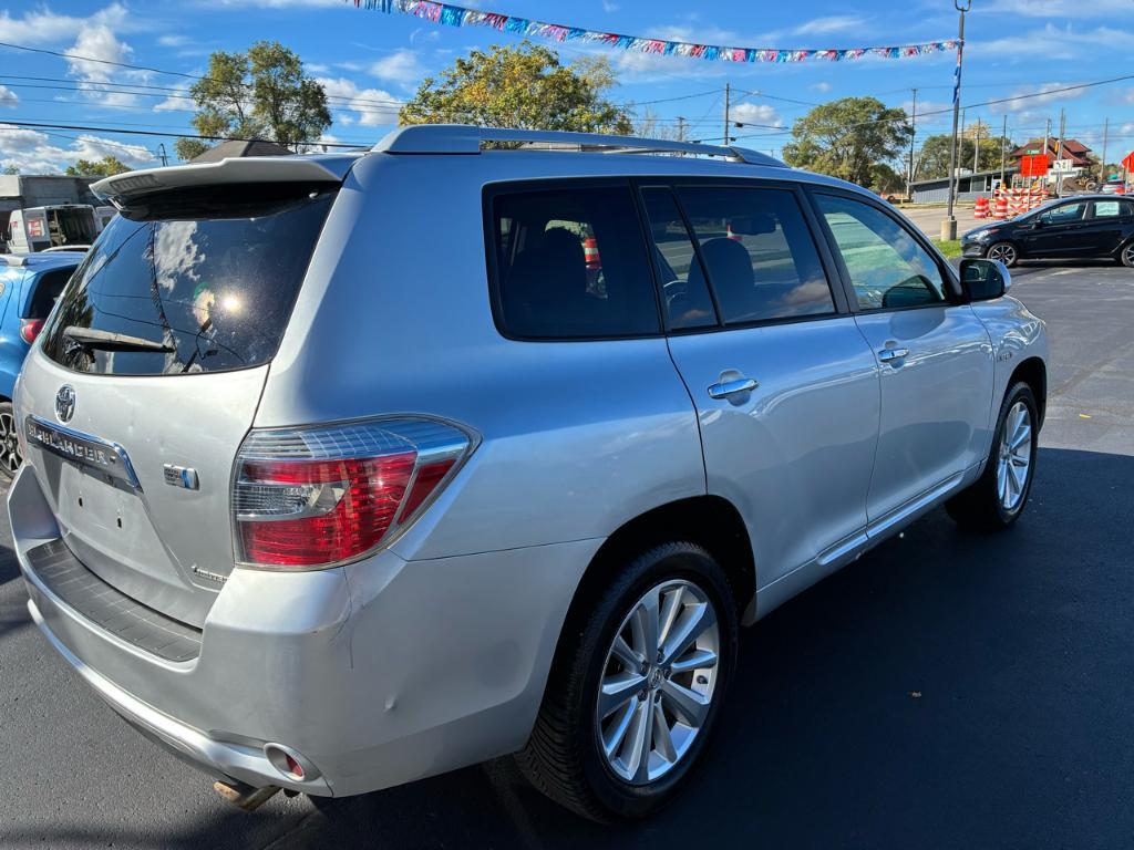 used 2010 Toyota Highlander Hybrid car, priced at $6,850