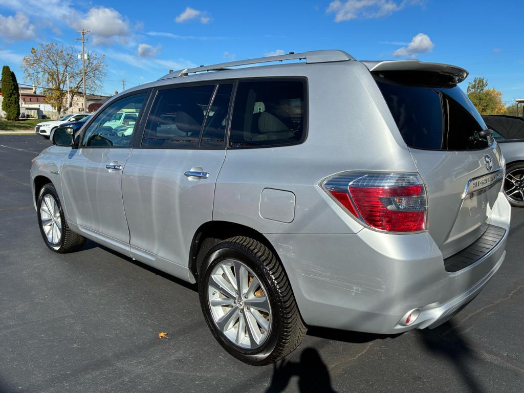used 2010 Toyota Highlander Hybrid car, priced at $6,850