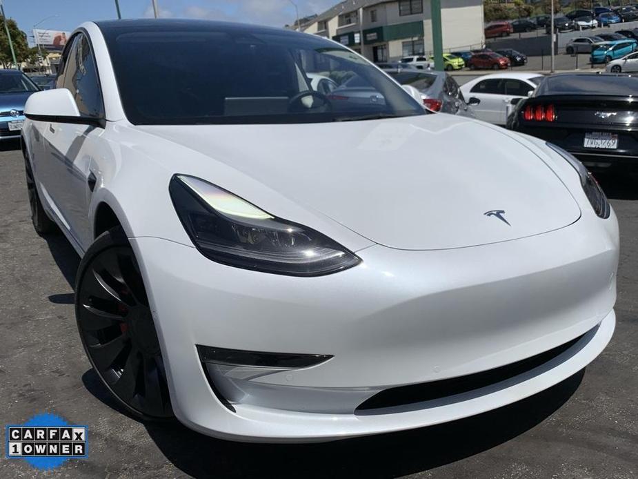 used 2022 Tesla Model 3 car, priced at $39,900