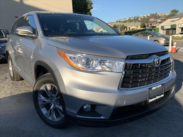 used 2014 Toyota Highlander car, priced at $15,998