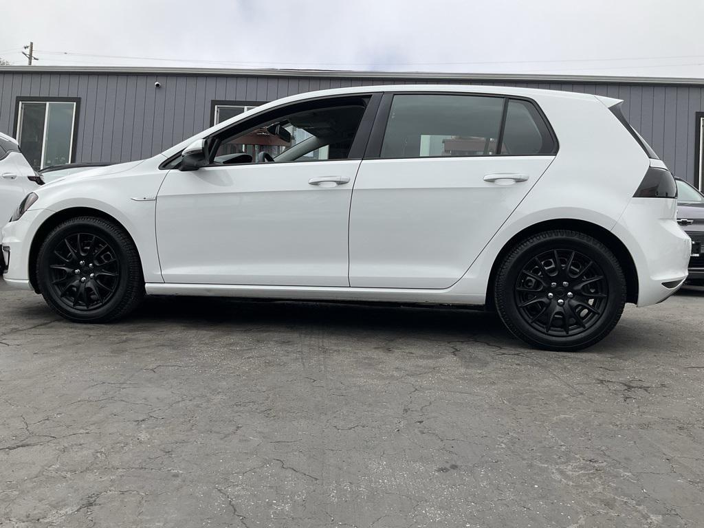 used 2015 Volkswagen e-Golf car, priced at $6,250