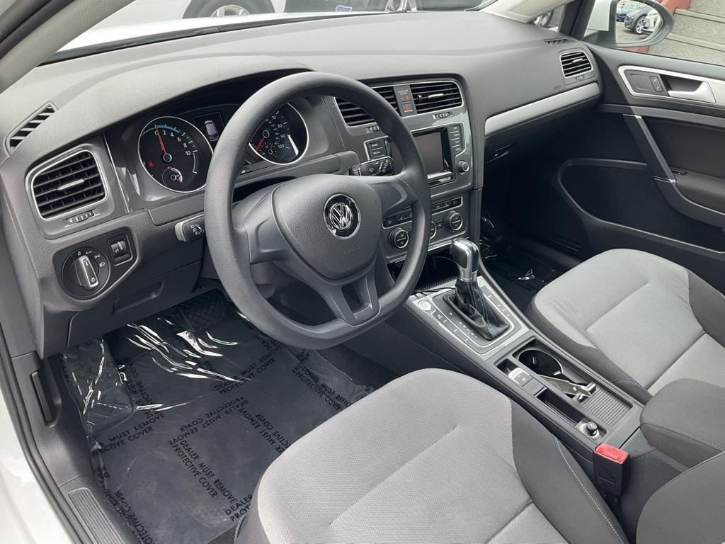 used 2015 Volkswagen e-Golf car, priced at $6,250