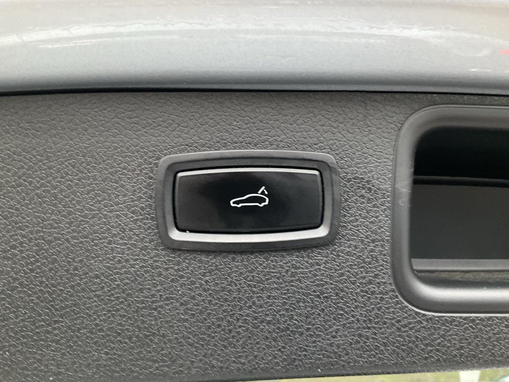 used 2016 Porsche Macan car, priced at $16,800