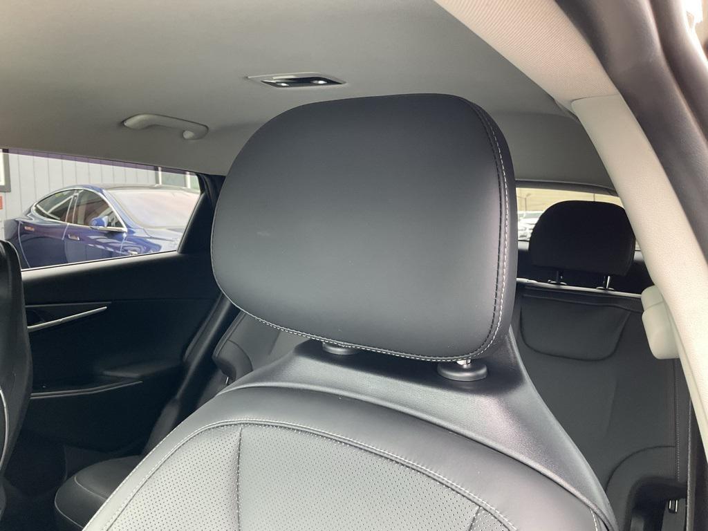 used 2022 Kia EV6 car, priced at $25,998