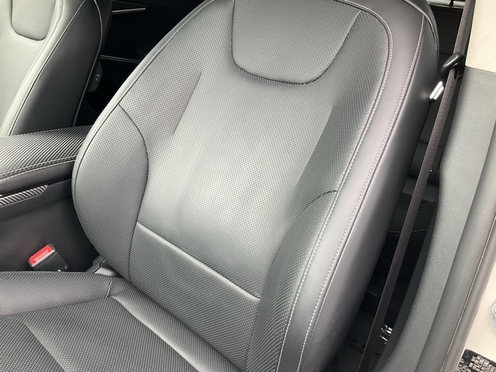 used 2022 Kia EV6 car, priced at $25,998