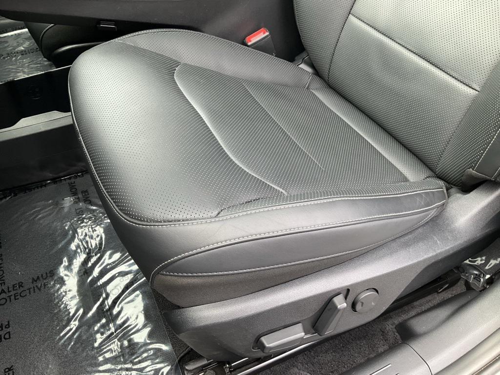 used 2022 Kia EV6 car, priced at $25,998