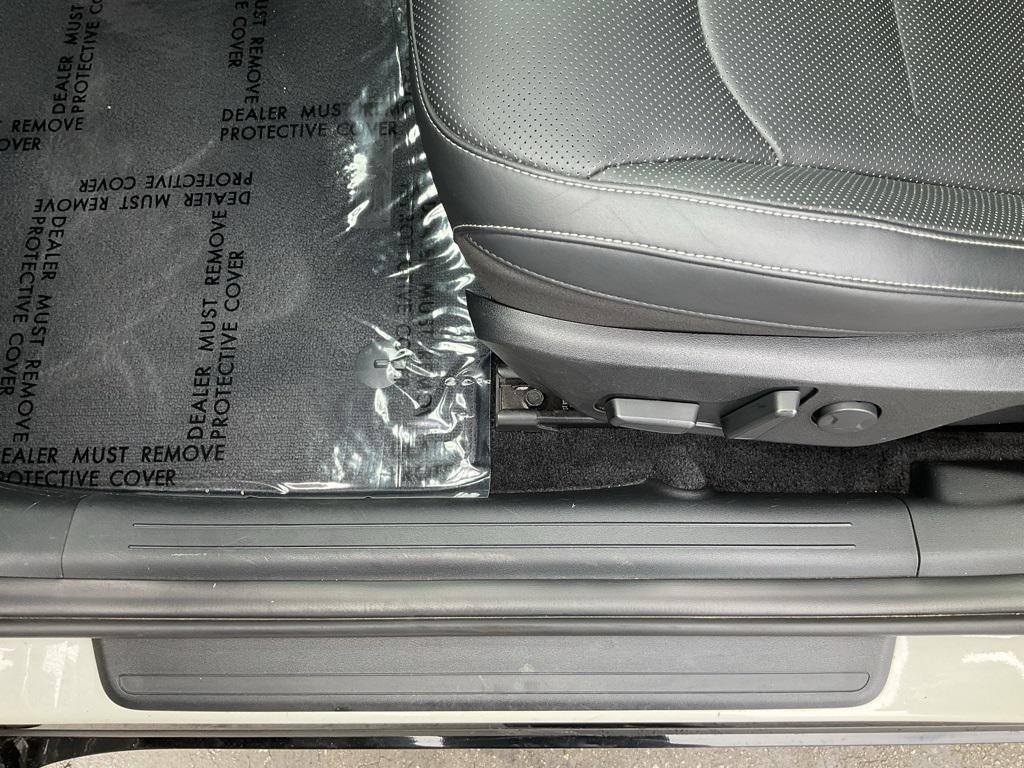 used 2022 Kia EV6 car, priced at $25,998