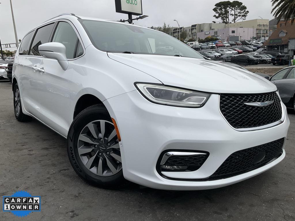 used 2021 Chrysler Pacifica Hybrid car, priced at $18,998