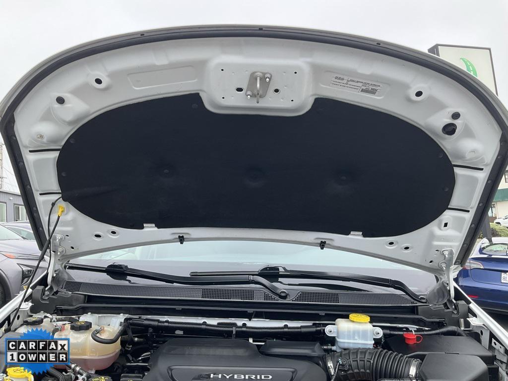 used 2021 Chrysler Pacifica Hybrid car, priced at $18,998