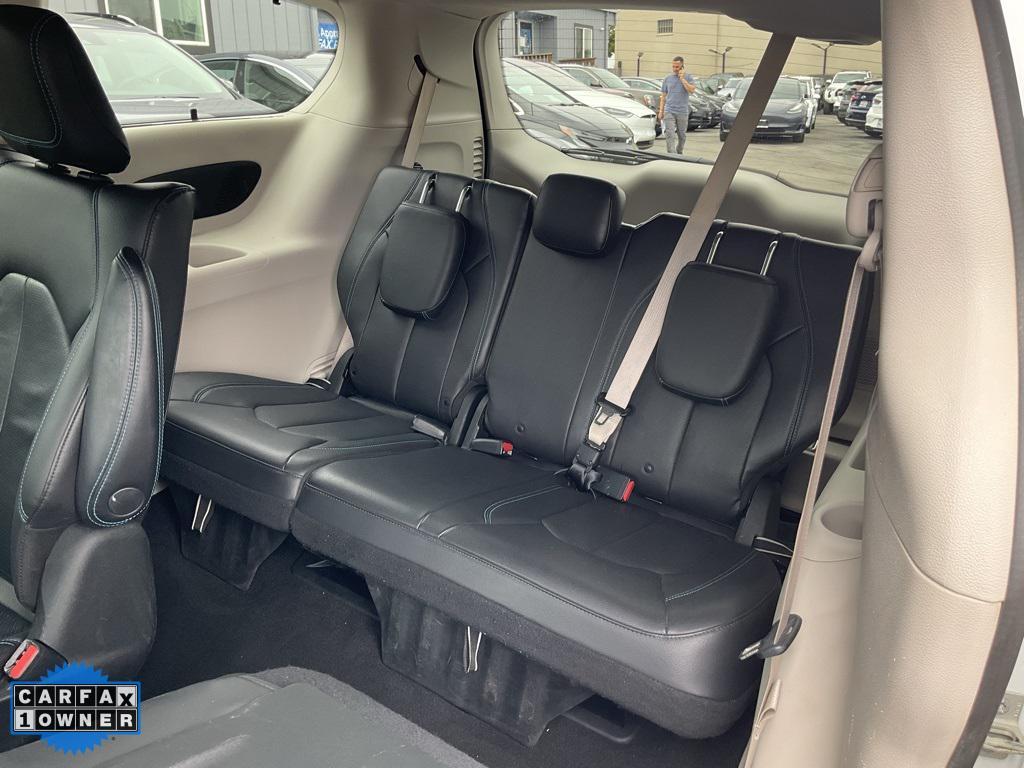 used 2021 Chrysler Pacifica Hybrid car, priced at $18,998