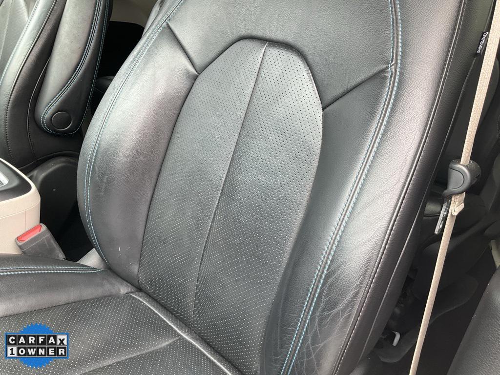 used 2021 Chrysler Pacifica Hybrid car, priced at $18,998