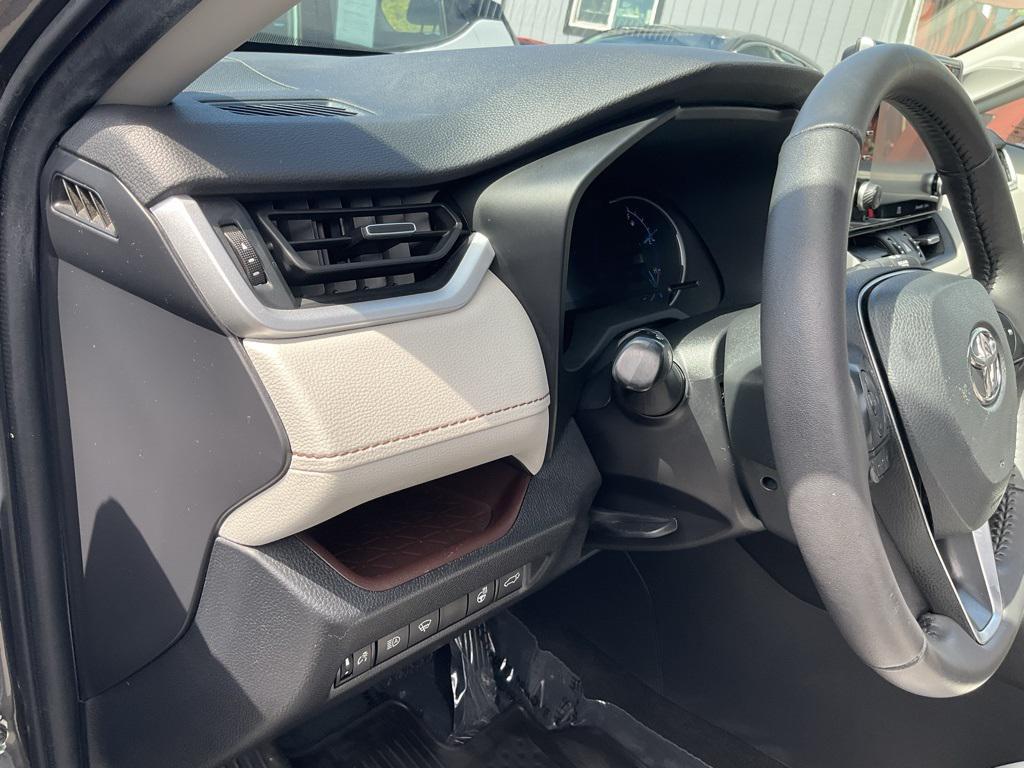 used 2022 Toyota RAV4 Hybrid car, priced at $25,998