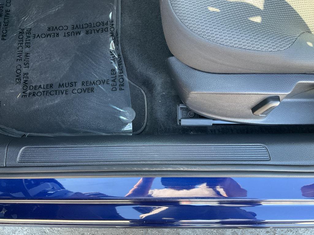 used 2017 Volkswagen e-Golf car, priced at $7,700