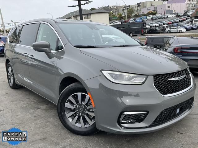 used 2022 Chrysler Pacifica Hybrid car, priced at $19,500