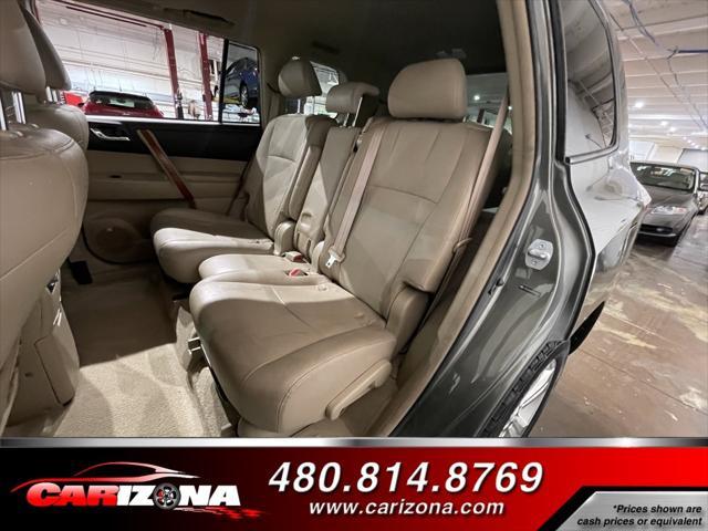 used 2009 Toyota Highlander car, priced at $13,999