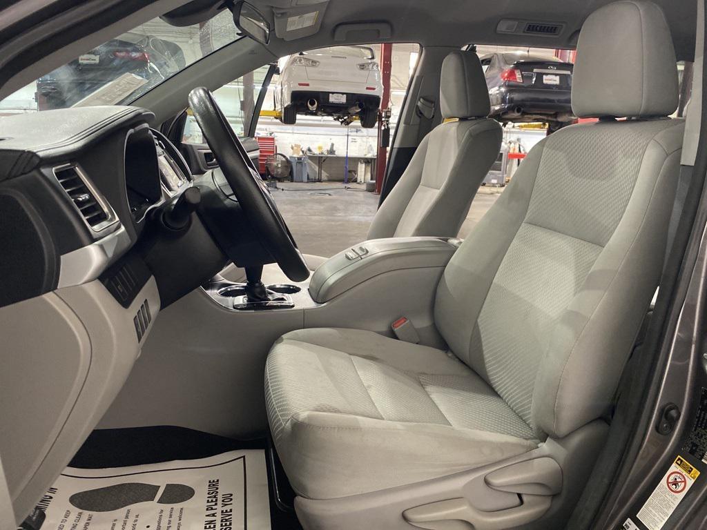 used 2017 Toyota Highlander car, priced at $18,995