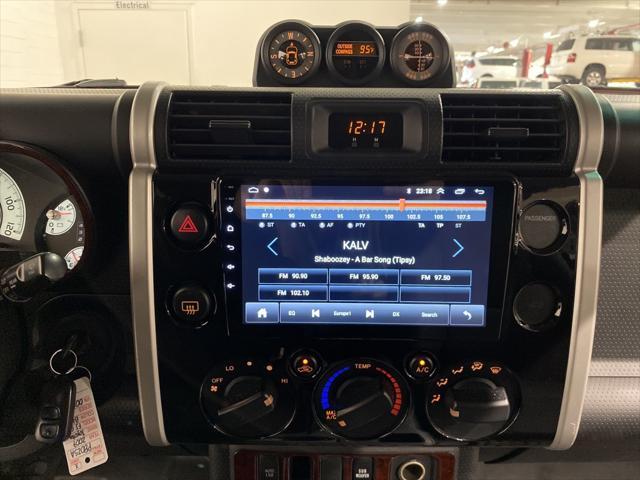used 2007 Toyota FJ Cruiser car, priced at $13,888