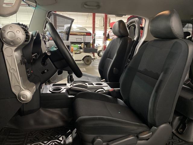 used 2007 Toyota FJ Cruiser car, priced at $13,888