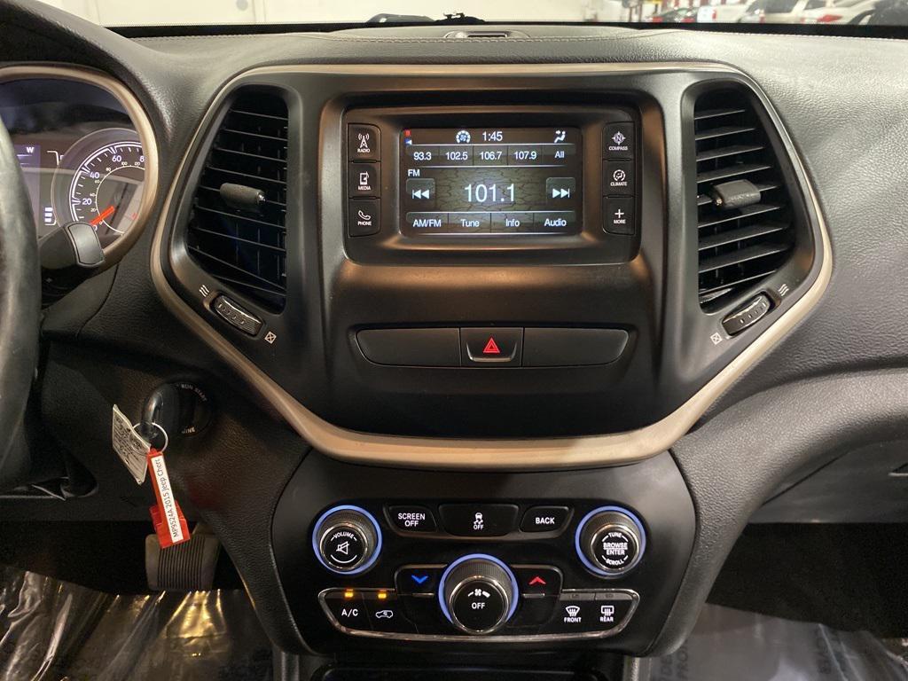 used 2015 Jeep Cherokee car, priced at $6,995