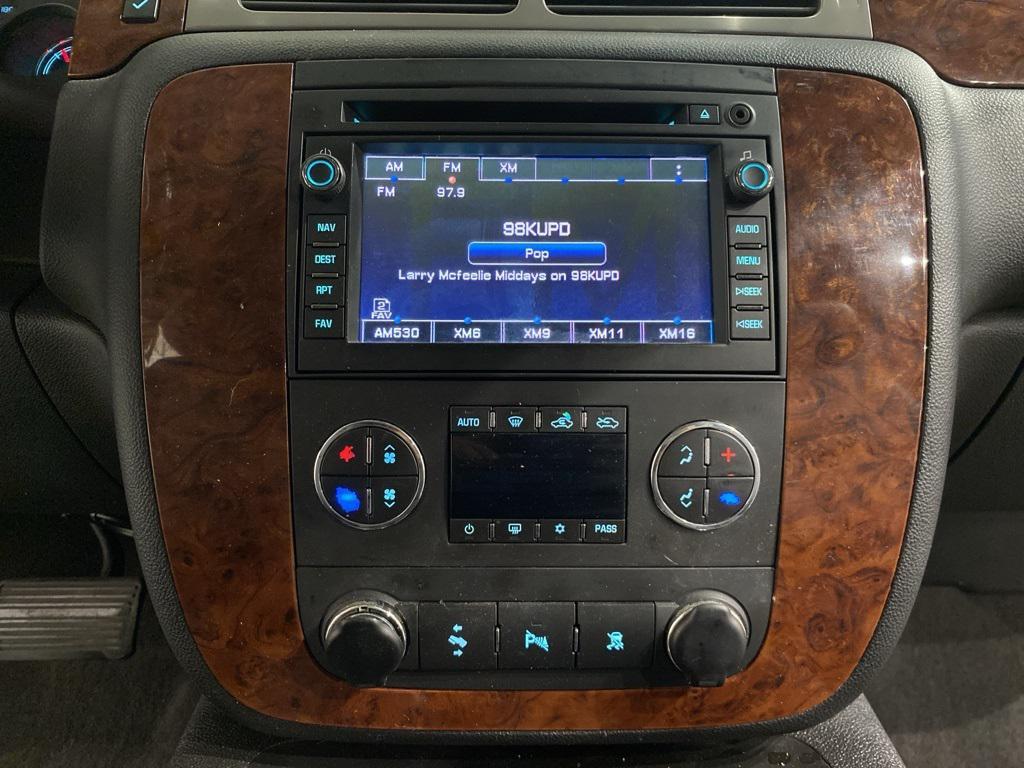 used 2010 Chevrolet Avalanche car, priced at $11,655