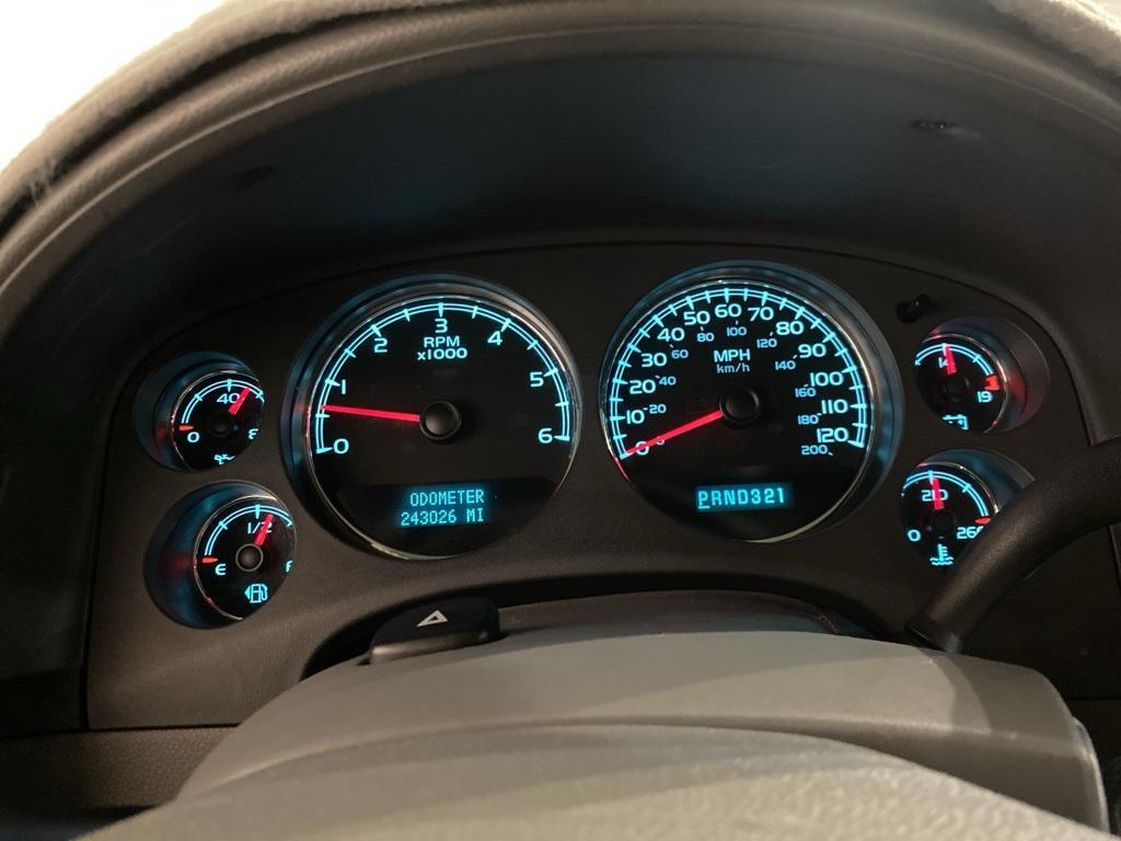 used 2007 Chevrolet Avalanche car, priced at $7,995