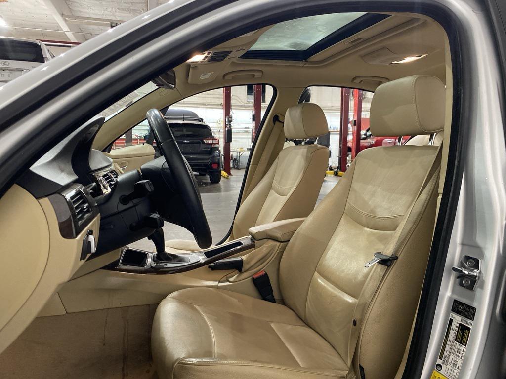 used 2009 BMW 328 car, priced at $8,995