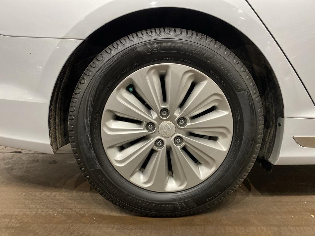 used 2016 Hyundai Sonata Hybrid car, priced at $9,255