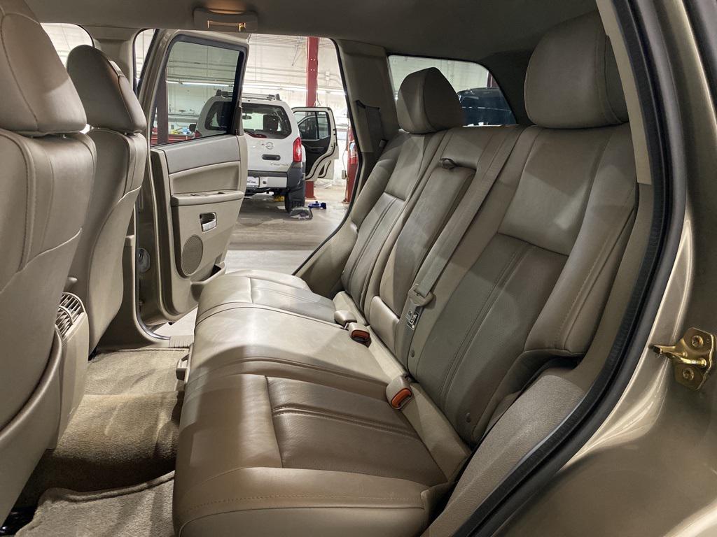 used 2006 Jeep Grand Cherokee car, priced at $11,488