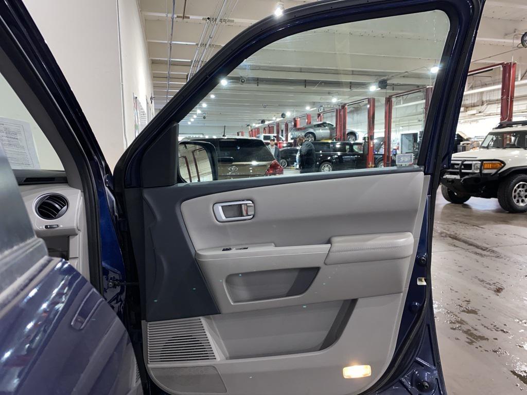 used 2015 Honda Pilot car, priced at $12,995