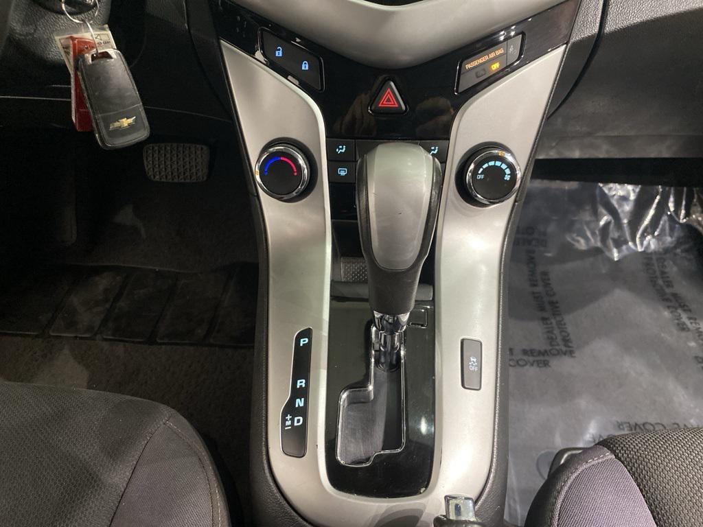 used 2014 Chevrolet Cruze car, priced at $7,888