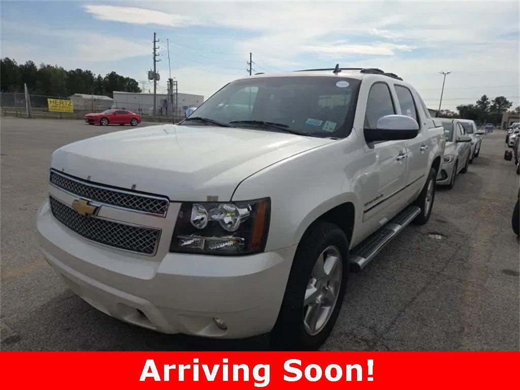 used 2011 Chevrolet Avalanche car, priced at $14,999