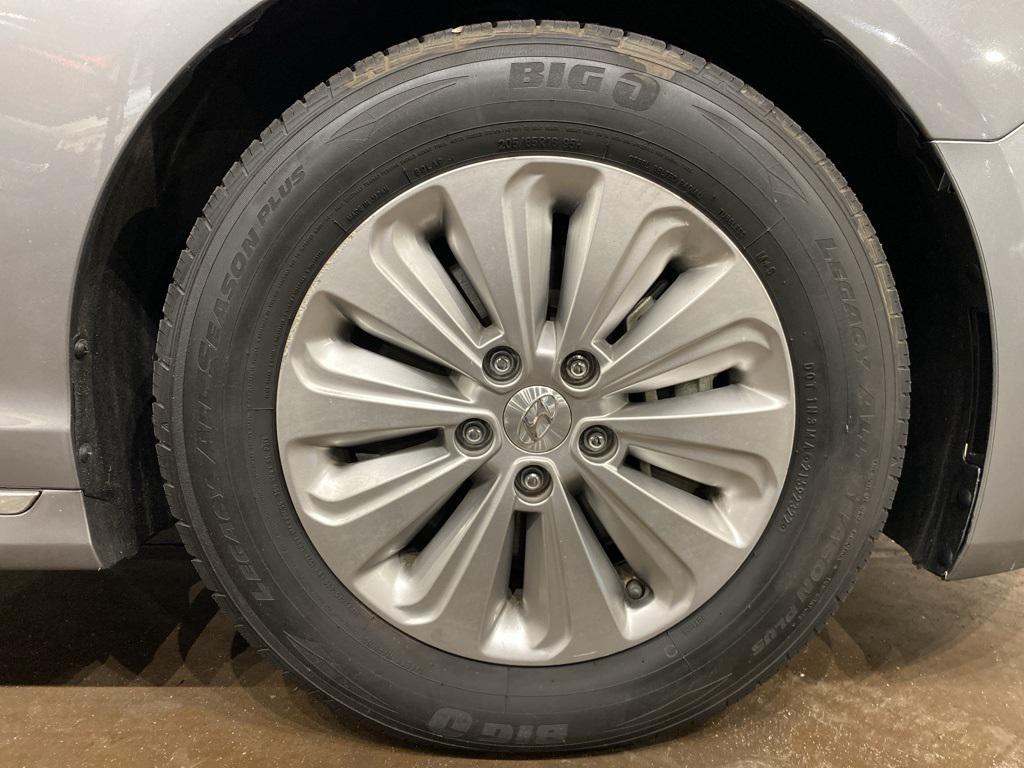 used 2017 Hyundai Sonata Hybrid car, priced at $10,444
