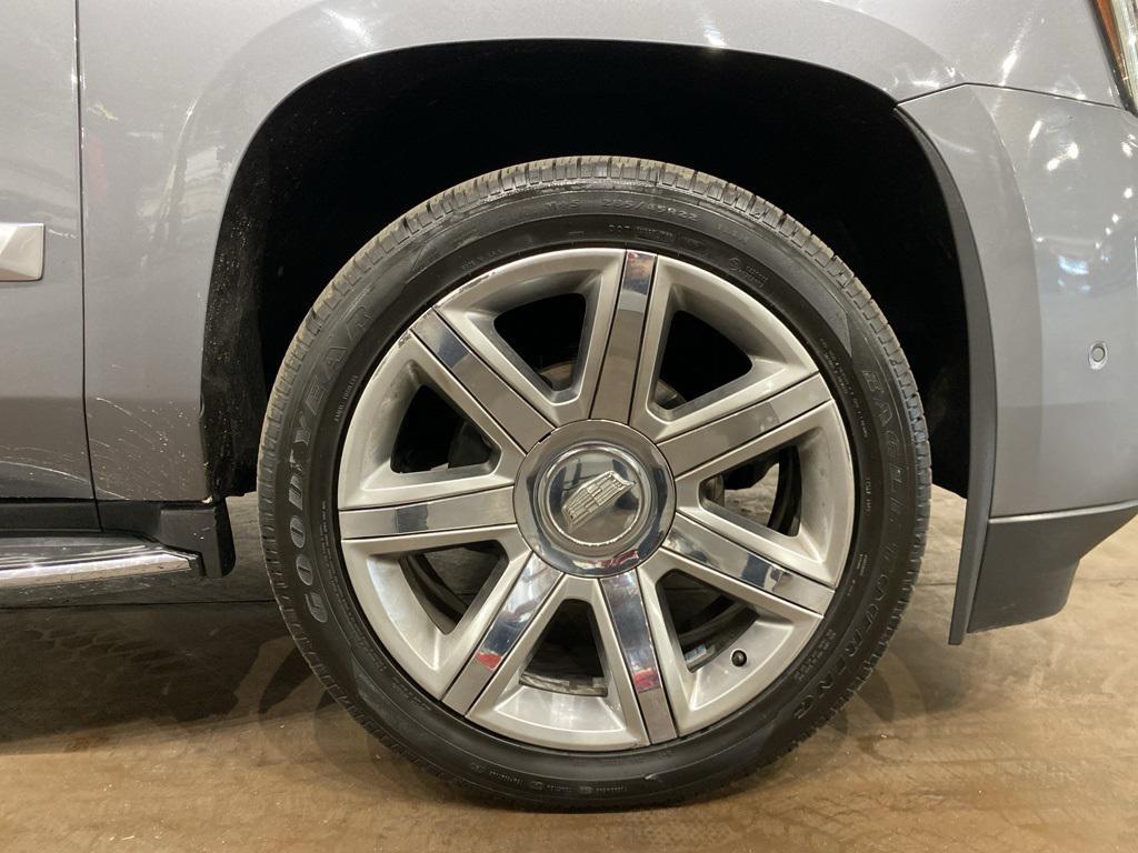 used 2020 Cadillac Escalade car, priced at $30,229