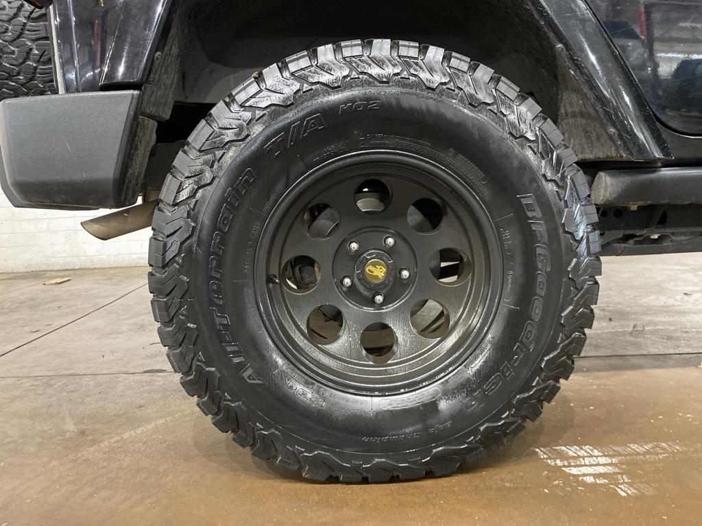 used 2015 Jeep Wrangler Unlimited car, priced at $17,995