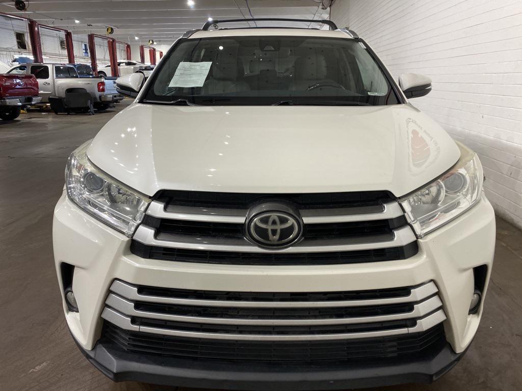 used 2017 Toyota Highlander car, priced at $19,155