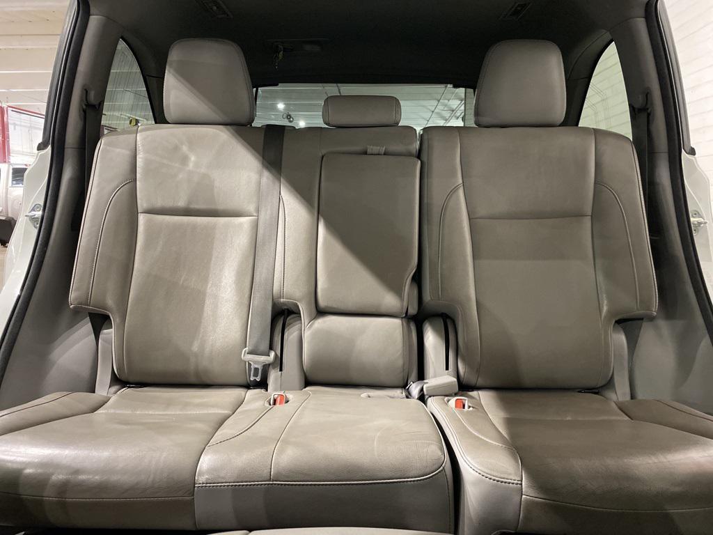 used 2017 Toyota Highlander car, priced at $19,155