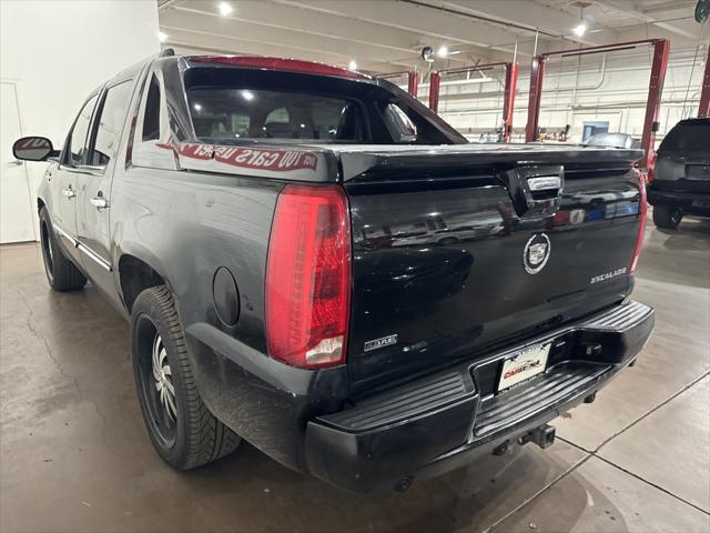 used 2009 Cadillac Escalade EXT car, priced at $19,999