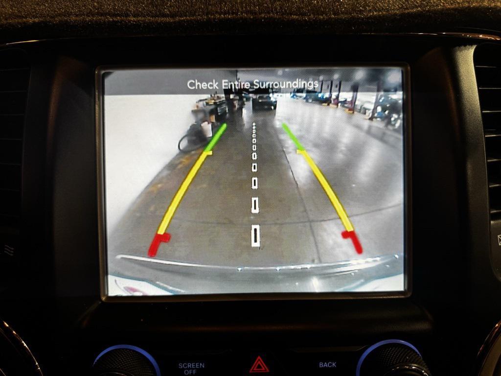 used 2015 Jeep Grand Cherokee car, priced at $14,995