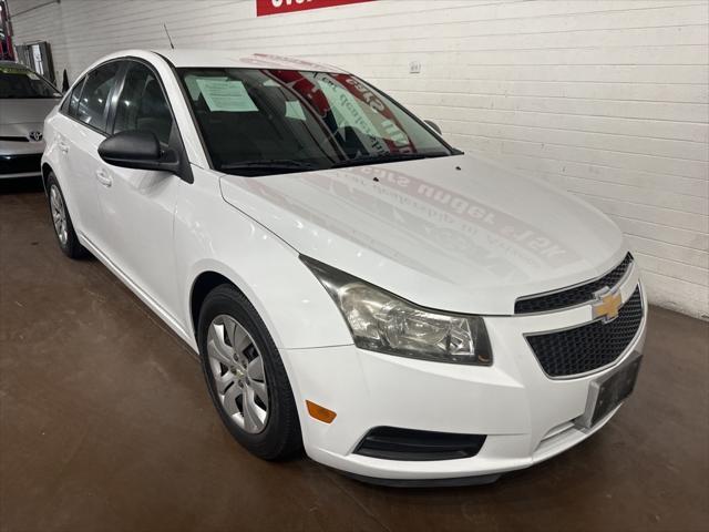 used 2014 Chevrolet Cruze car, priced at $7,499