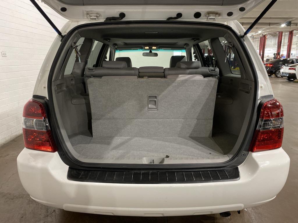used 2007 Toyota Highlander car, priced at $9,777