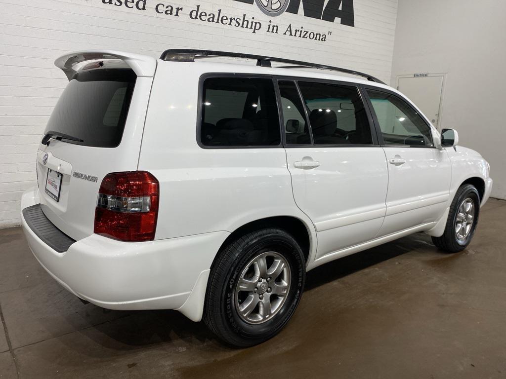 used 2007 Toyota Highlander car, priced at $9,777