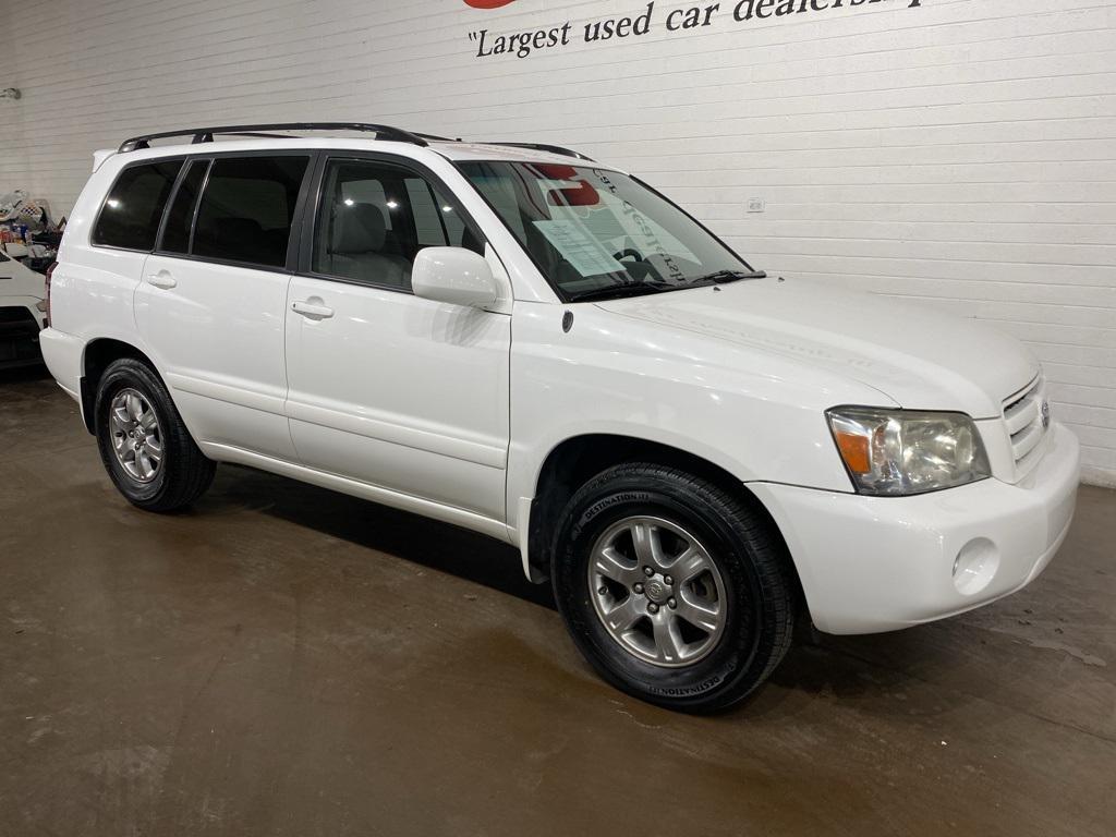 used 2007 Toyota Highlander car, priced at $9,777