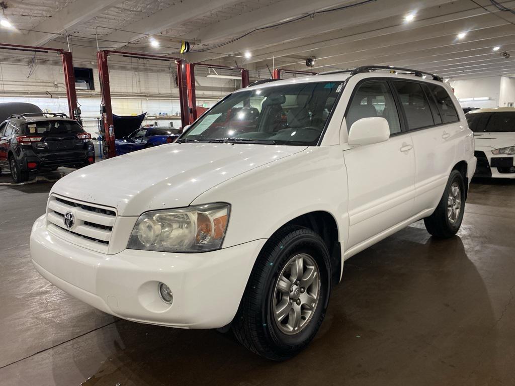used 2007 Toyota Highlander car, priced at $9,777