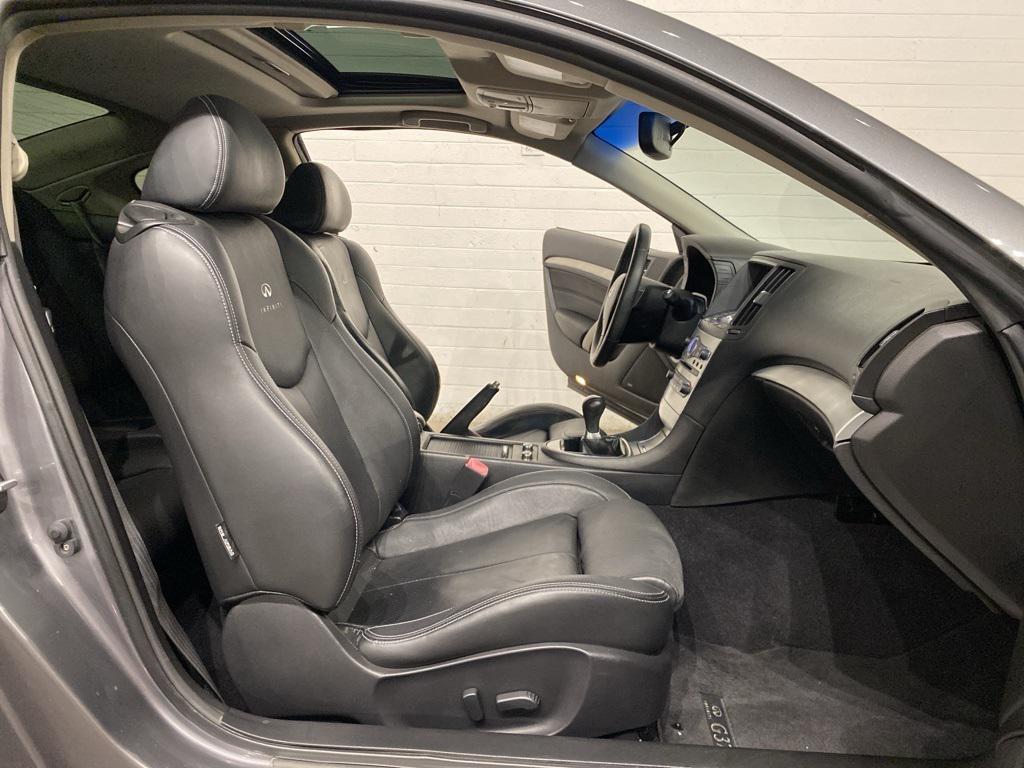used 2013 INFINITI G37 car, priced at $19,999
