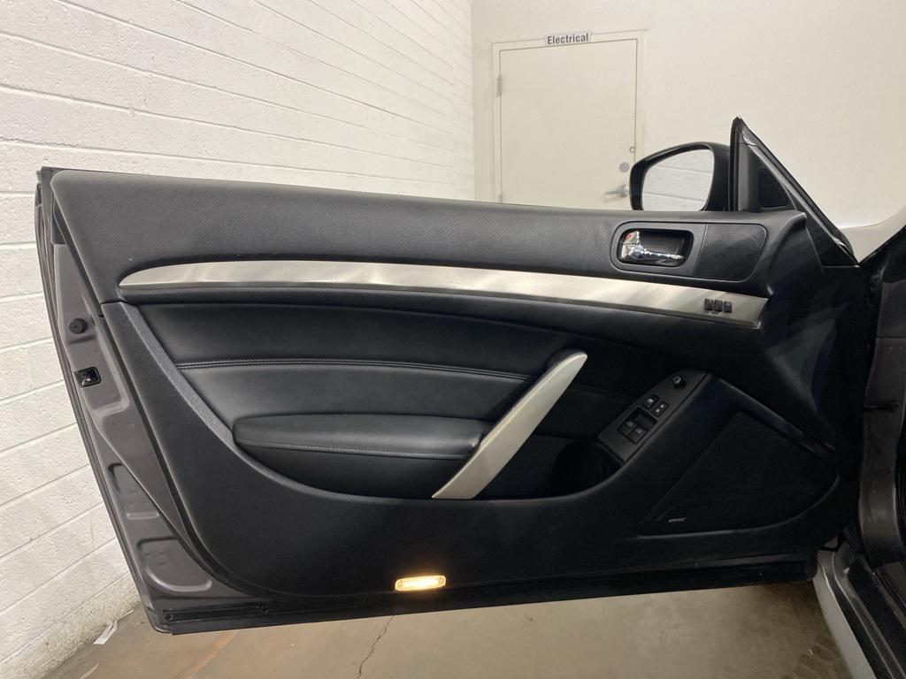 used 2013 INFINITI G37 car, priced at $19,999