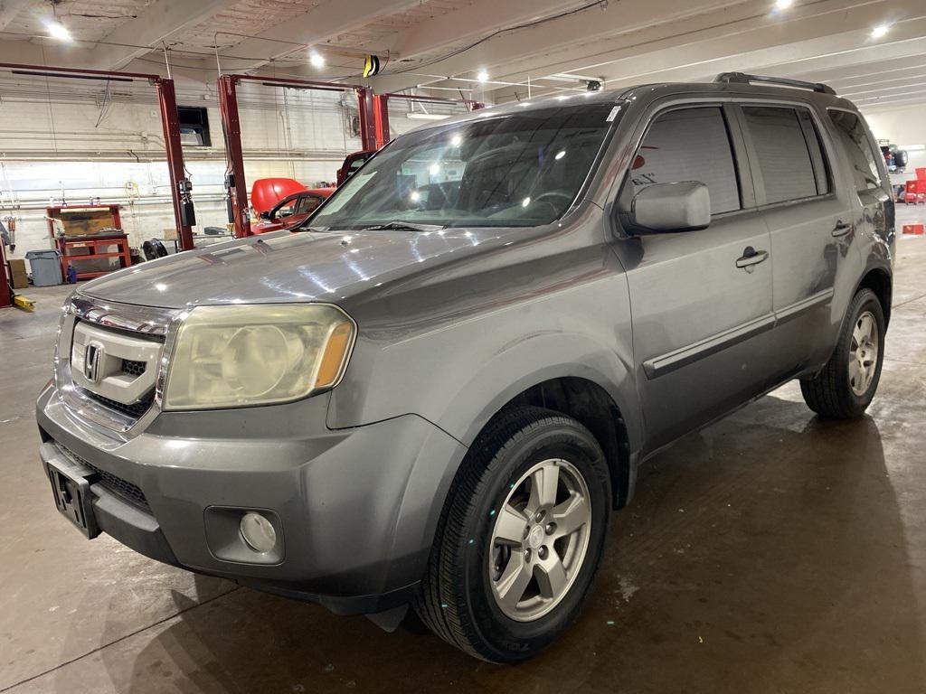 used 2011 Honda Pilot car, priced at $9,888